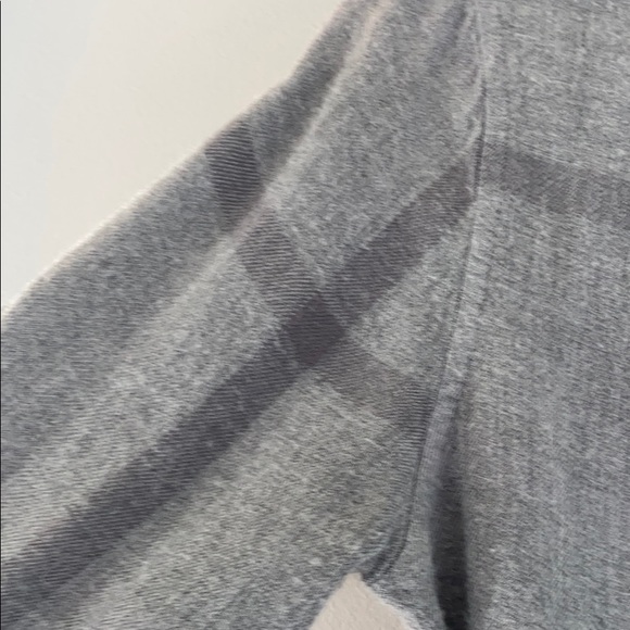 ❌SOLD Tobi Gray Plaid Flannel (Thread and Supply) - Picture 8 of 16